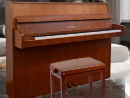 SCHIMMEL Klavier 112