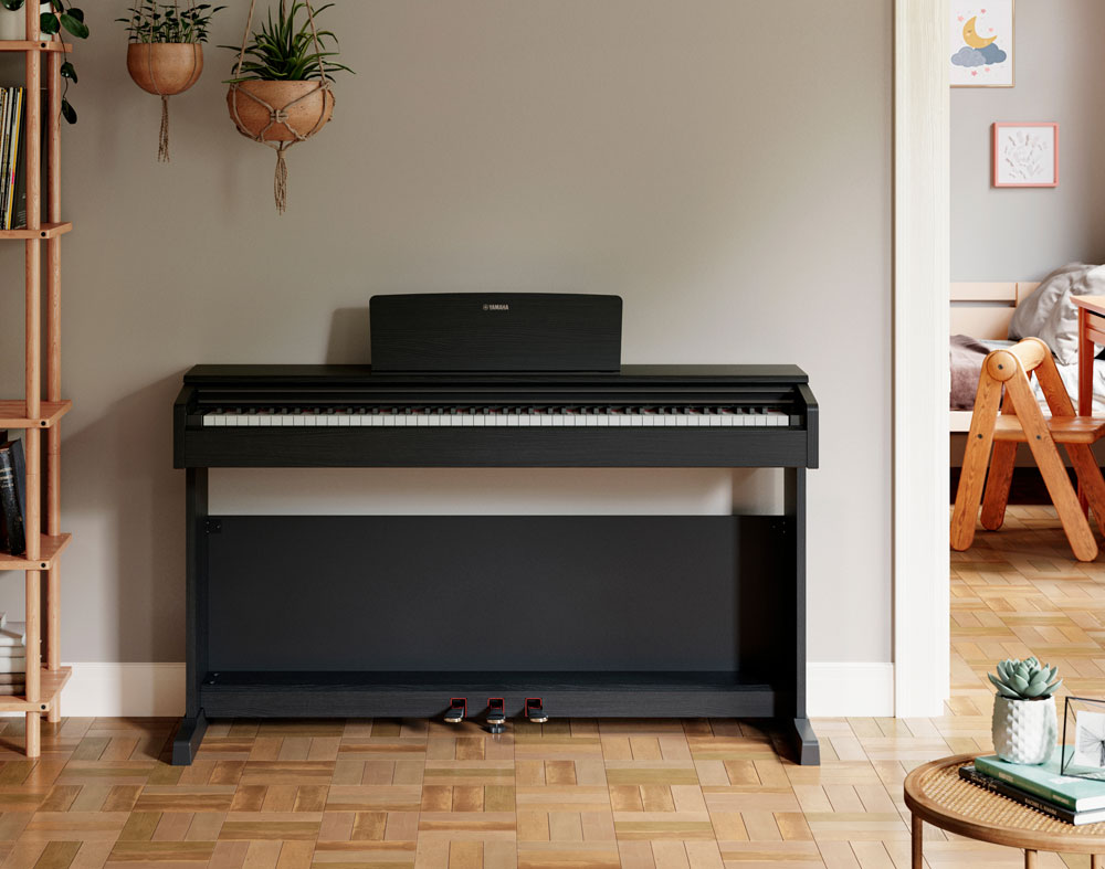 Yamaha-Arius-YDP-145B-Digital-Piano-Wohnzimme01r