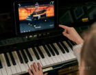 Yamaha U1 TA3 TransAcoustic Klavier mit Tablet